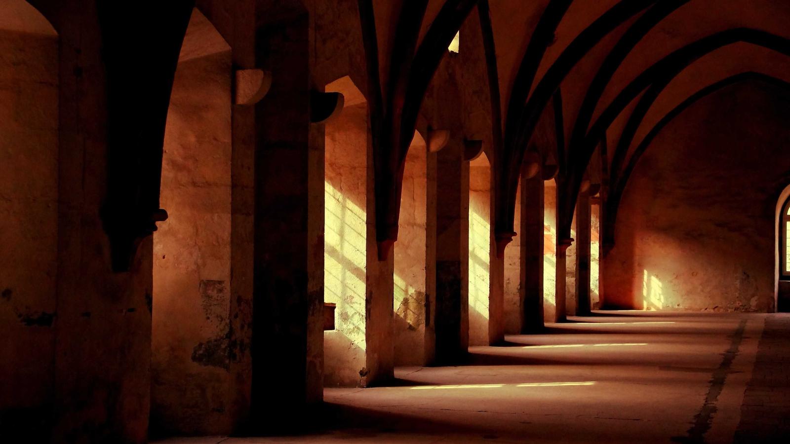 How to Take Better Kindle Notes and Remember More of What You Read